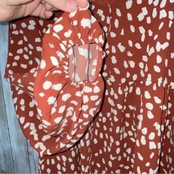 Entro Rust Red Dot Blouse - Picture 3 of 6